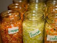 Как заквасить капусту: рецепты быстрого приготовления в домашних условиях вкусной и хрустящей заготовки Закваска капусты в домашних