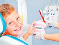 Кто ставит пломбы на зубы какой врач Пломбирование зубов и виды зубных пломб